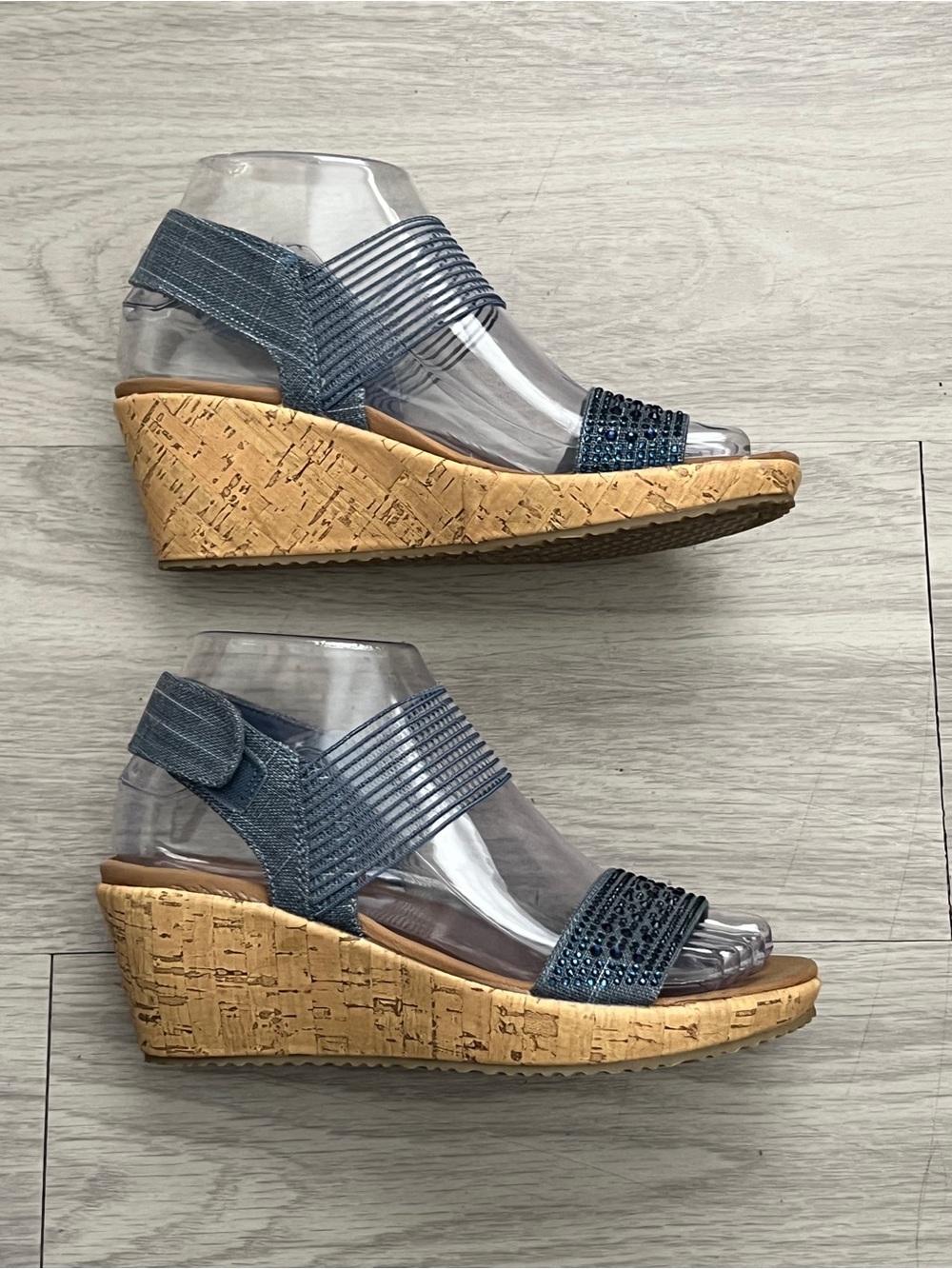 Skechers Luxe Foam Blue Rhinestone Cork Wedge Sandals Approx Size 7